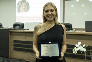 Conselheira da Edufal é premiada pela Sociedade Brasileira de Matemática